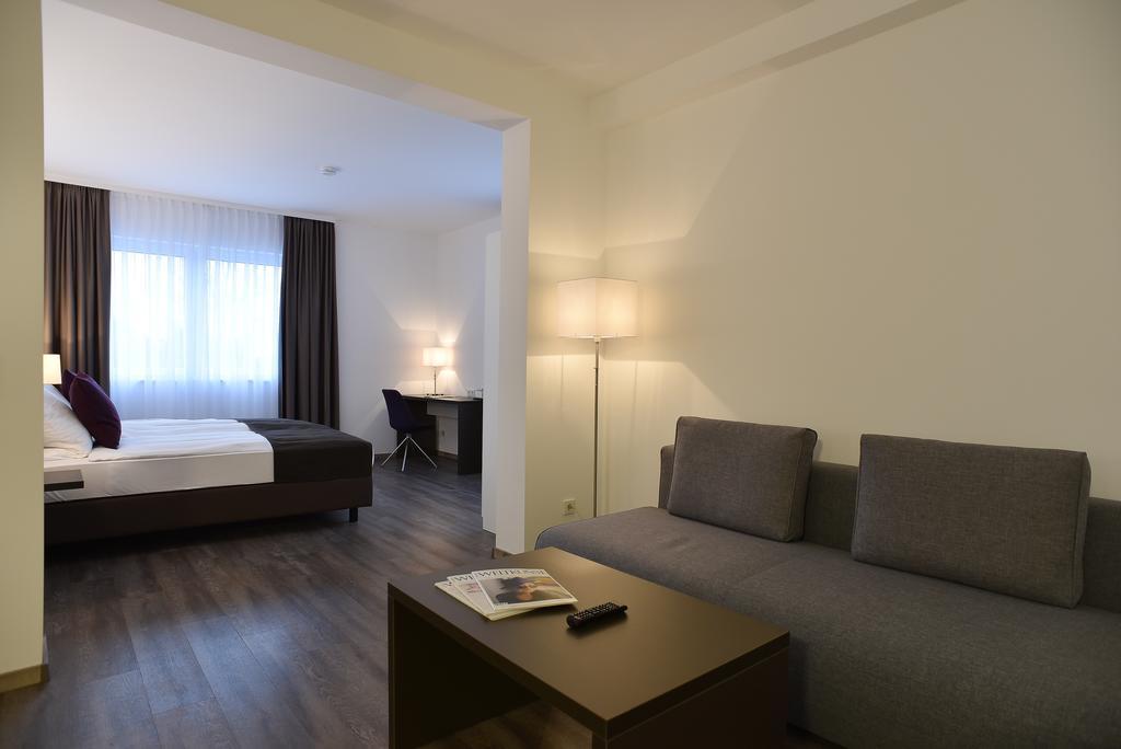 Nußloch Guesthouse Lichtenau חדר תמונה