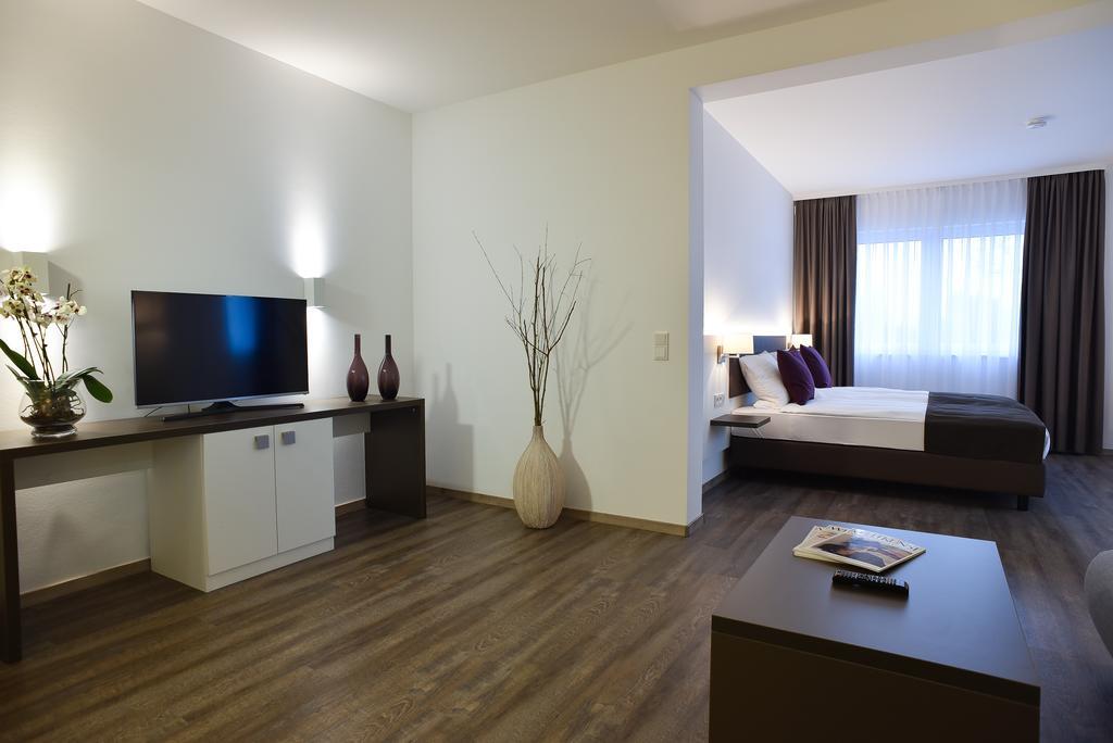 Nußloch Guesthouse Lichtenau חדר תמונה