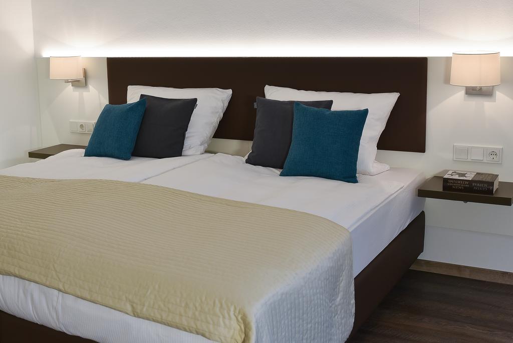 Nußloch Guesthouse Lichtenau מראה חיצוני תמונה