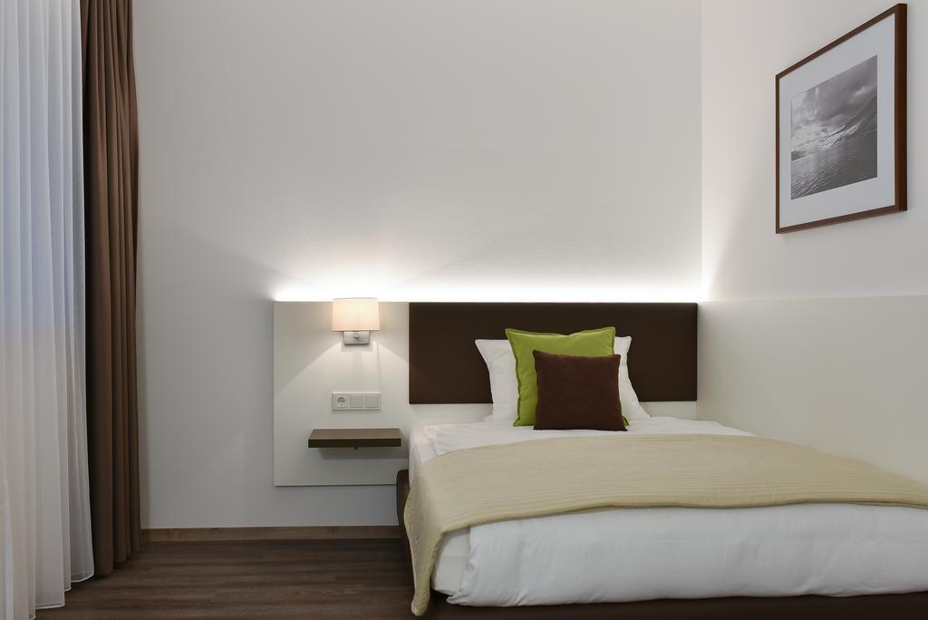 Nußloch Guesthouse Lichtenau מראה חיצוני תמונה