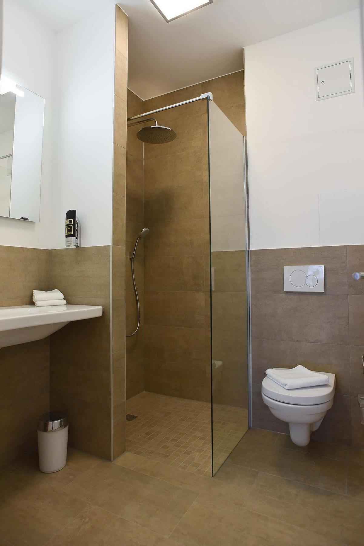 Nußloch Guesthouse Lichtenau מראה חיצוני תמונה
