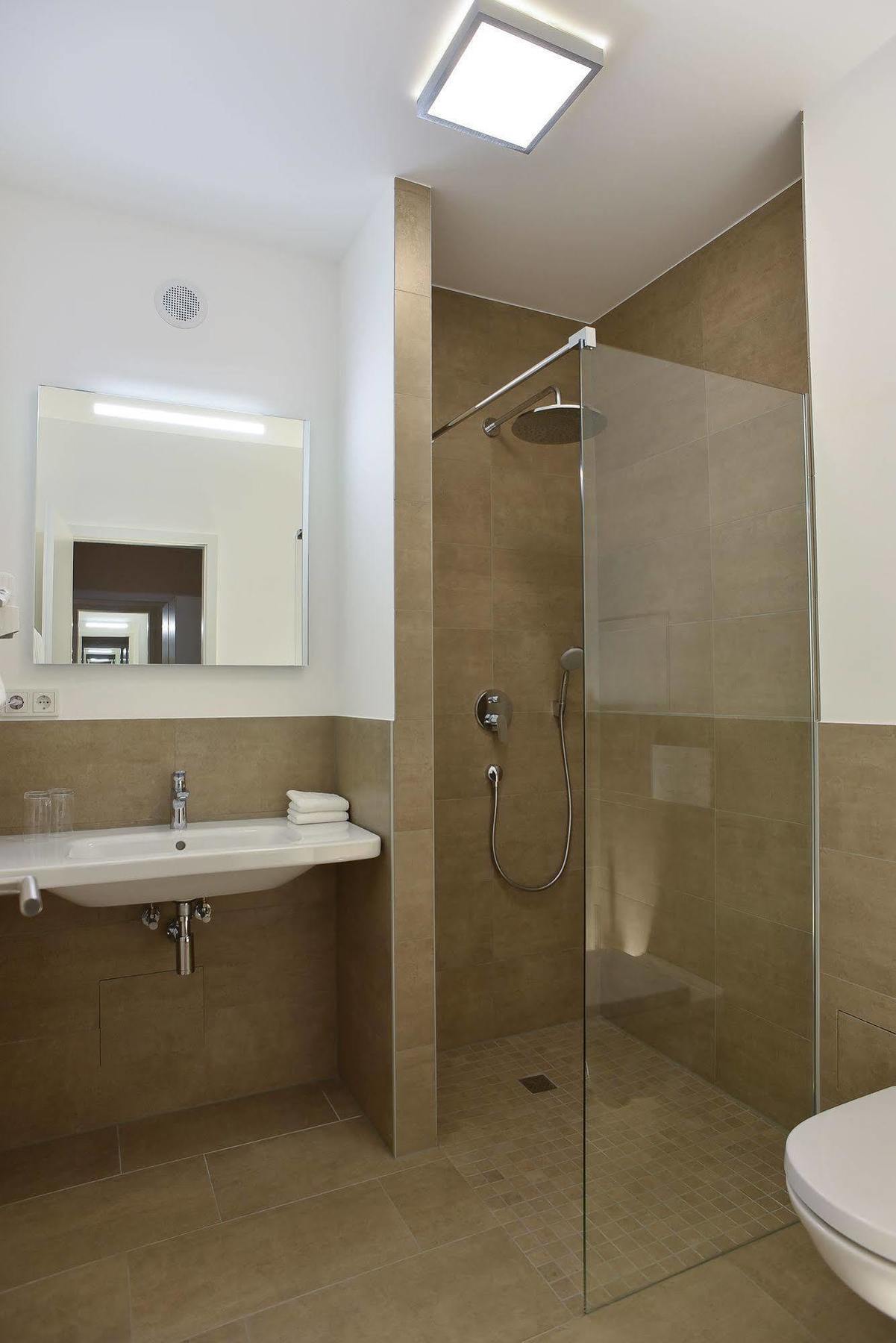 Nußloch Guesthouse Lichtenau מראה חיצוני תמונה