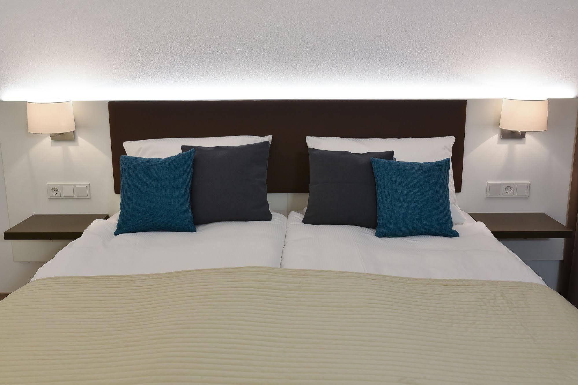 Nußloch Guesthouse Lichtenau מראה חיצוני תמונה