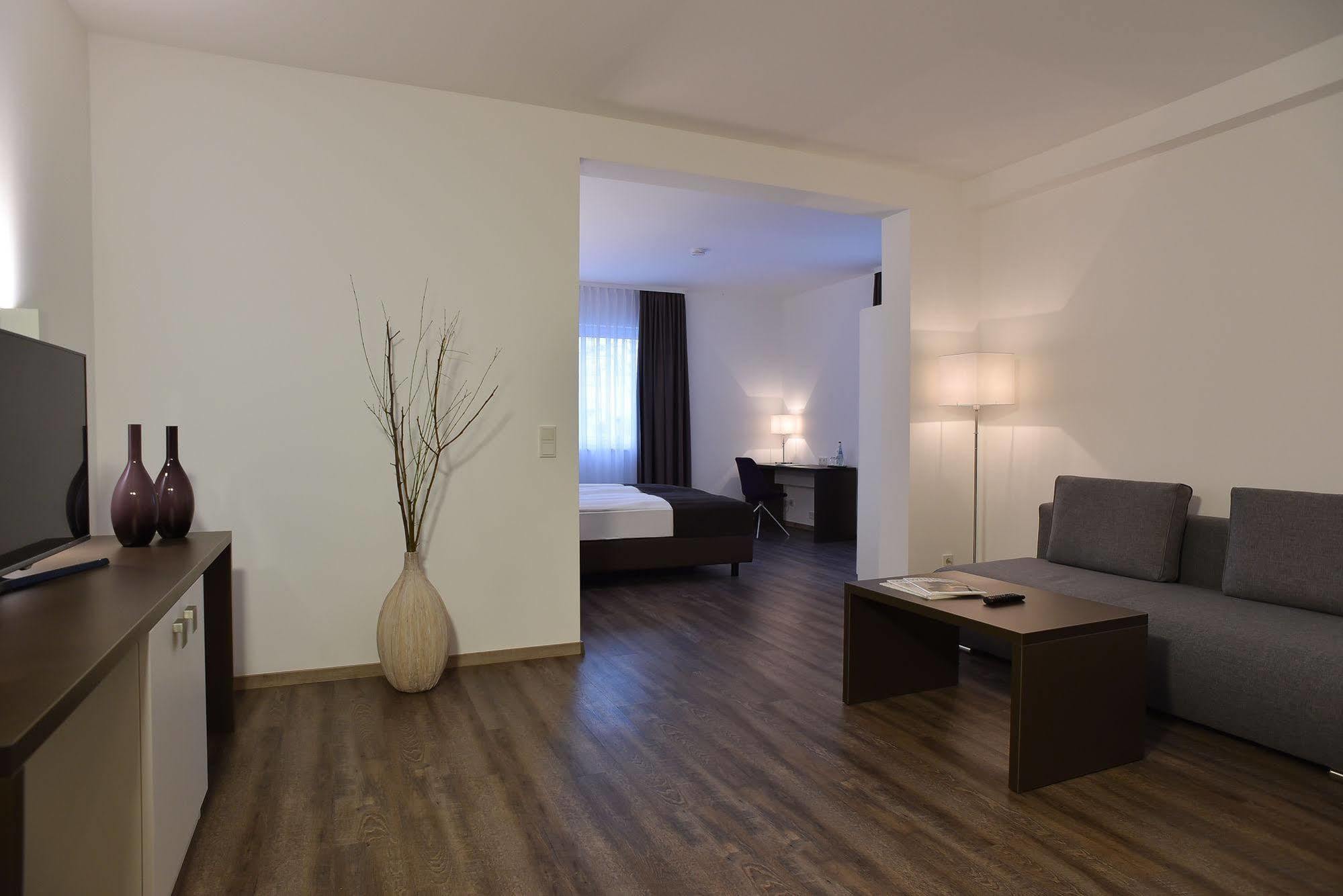 Nußloch Guesthouse Lichtenau מראה חיצוני תמונה